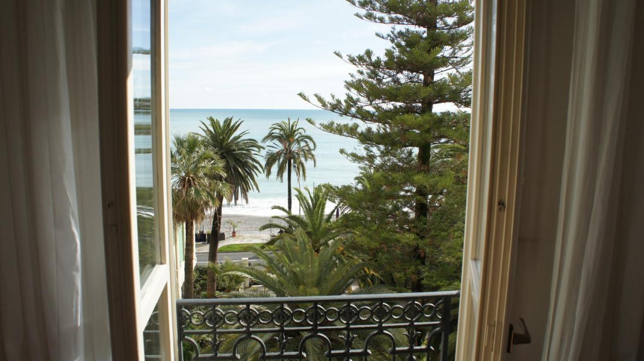 Regina Sur La Plage ม็องตง ภายนอก รูปภาพ